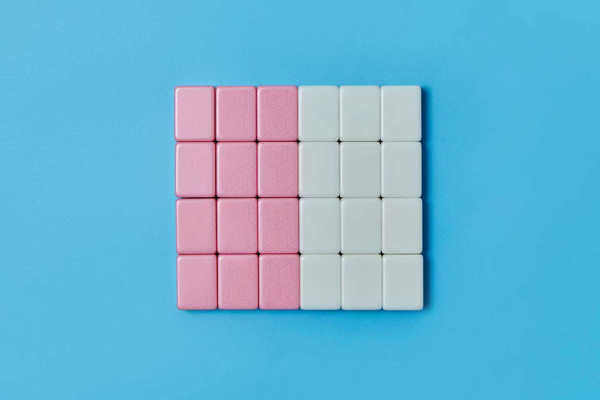 Pink-tinted blank mahjong tiles, 30 mm