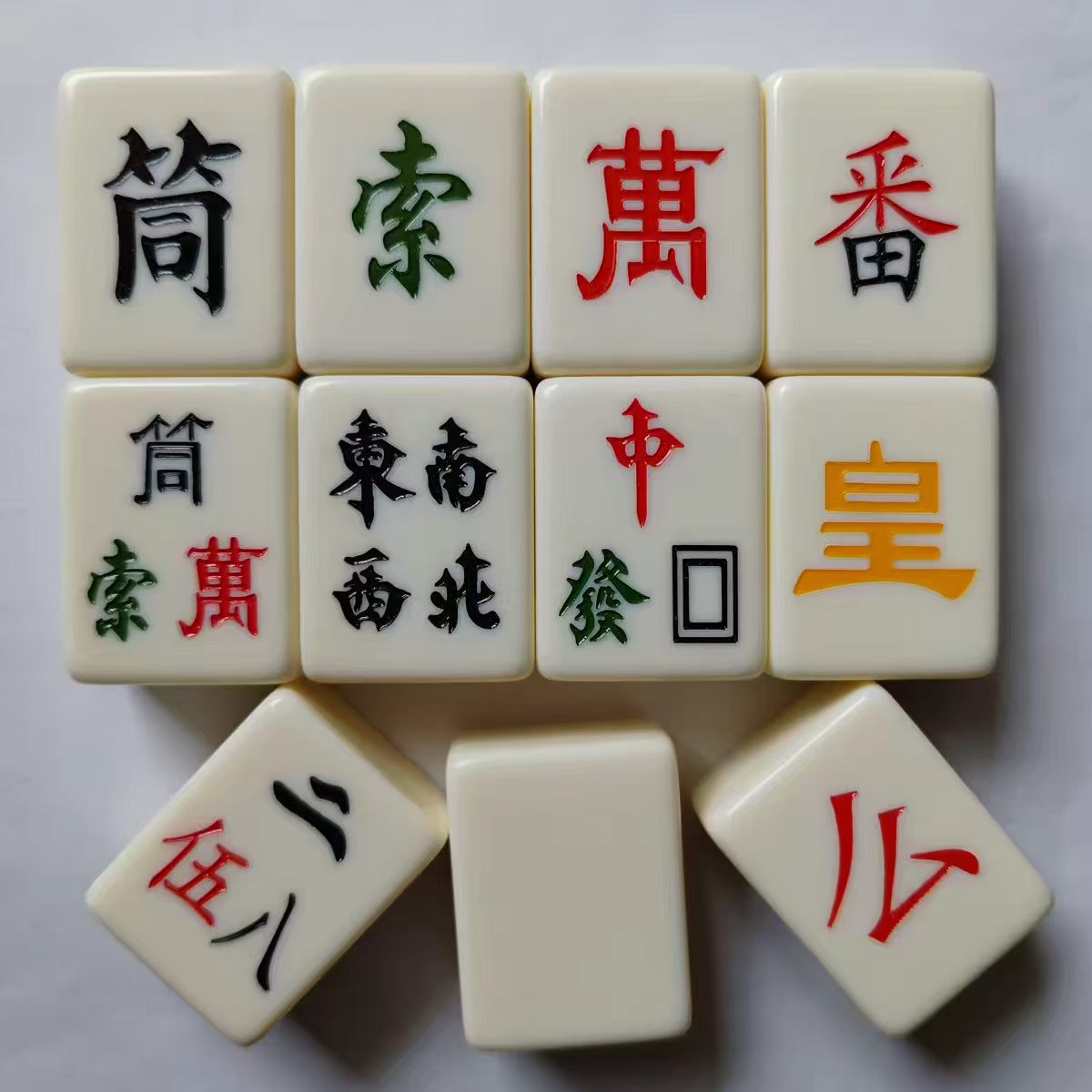 Vietnamese mahjong set, 144 tiles plus 8 King and Ghost cards