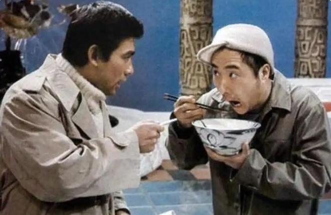 讨好资本71岁的陈佩斯终于扬眉吐气！开元棋牌试玩和央视硬刚宁可退圈也不(图7)